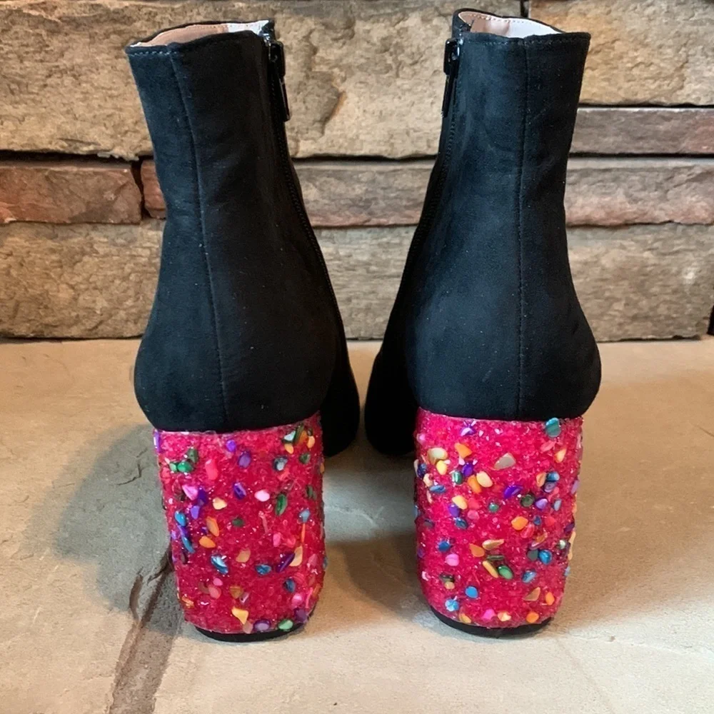 Betsy Johnson sz 9.5 suede feel black pointed toe boots with jeweled heels